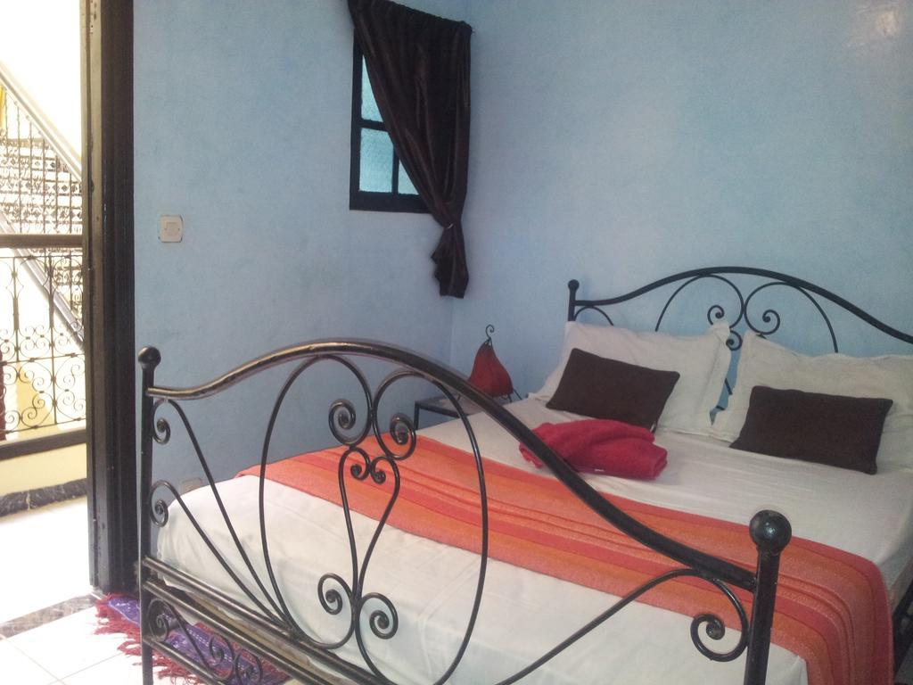 Riad Les Portes De La Medina Marrakesh Habitación foto